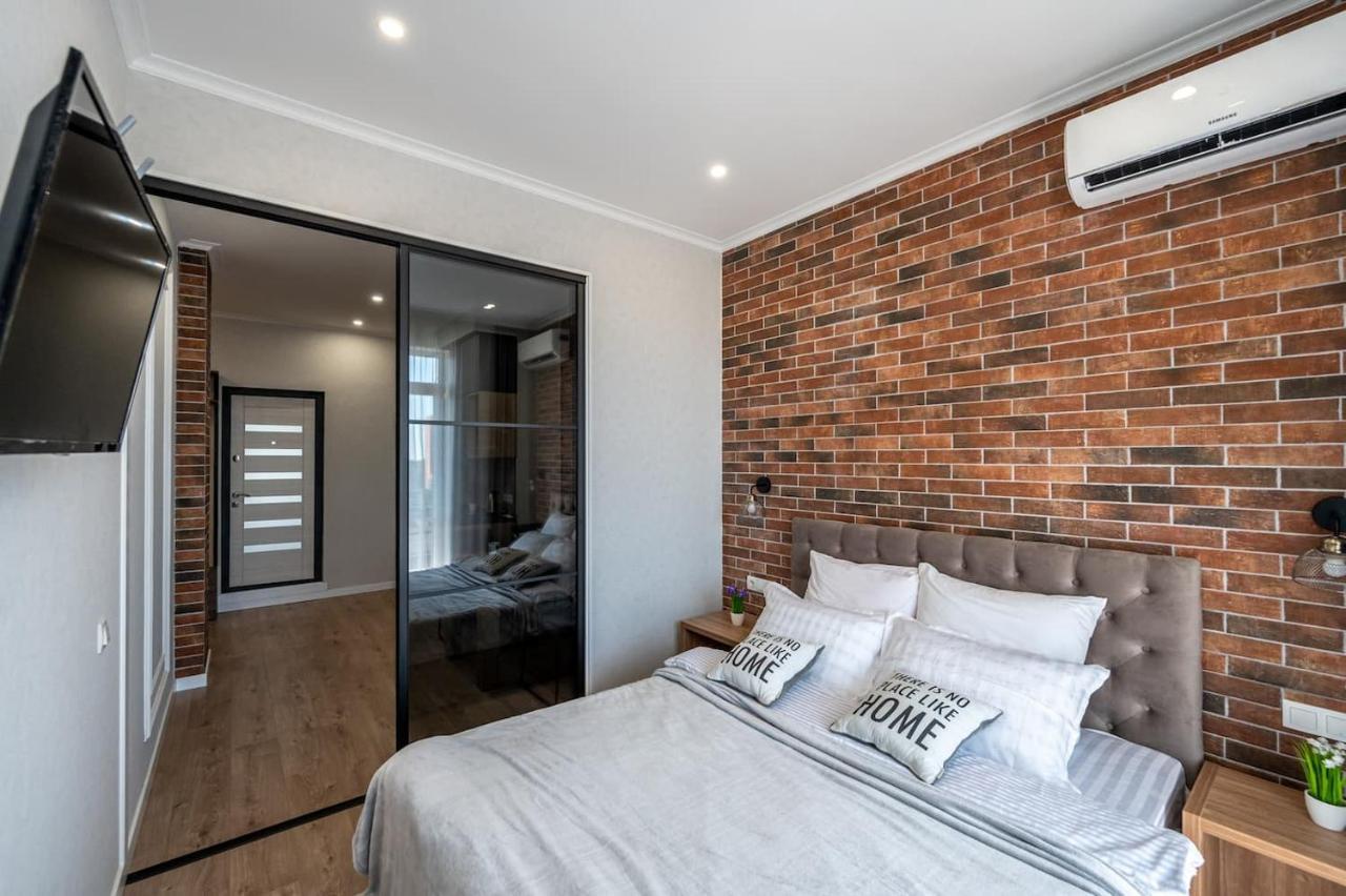 Apartment стильная с балконом на 5 фонтана *