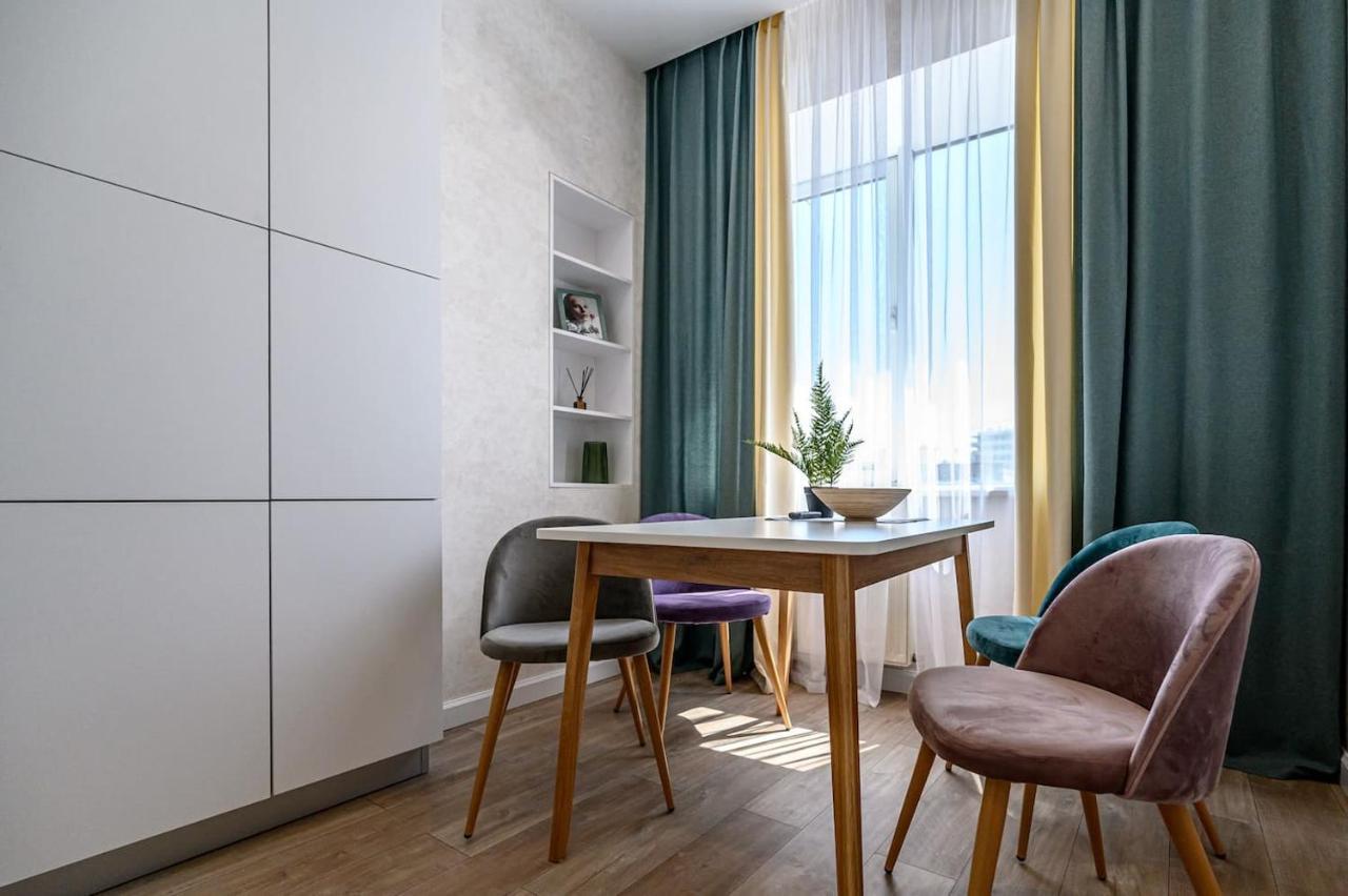 Apartment стильная с балконом на 5 фонтана *